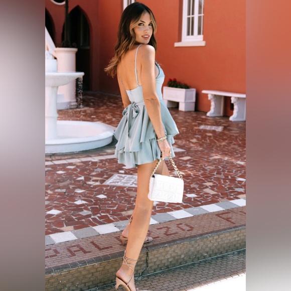 NWT VICI RAQUELLE SATIN COWL NECK ROMPER - DUSTY SAGE - Picture 3 of 5